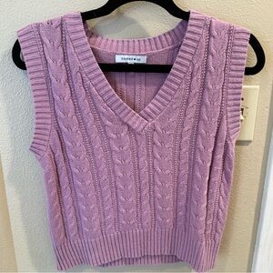 Hooked Up by IOT Women's Lavender V-Neck Sweater Vest